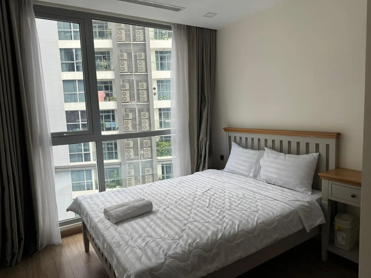 Apartment Vinhome Central Park 7 With Balcony Ho Chi Minh City